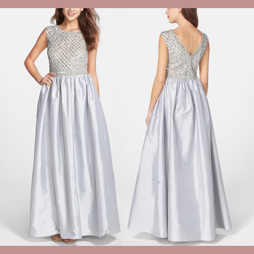 NEW‎ Aidan Mattox [SZ 0 ] Embellished Bodice Taffeta Ballgown in Silver